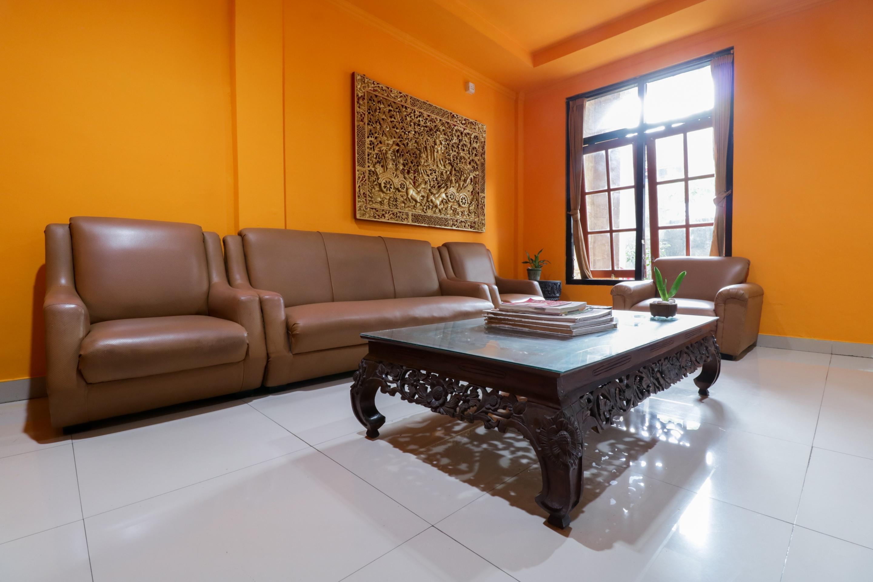 Catur Adi Putra Hotel Denpasa Buitenkant foto