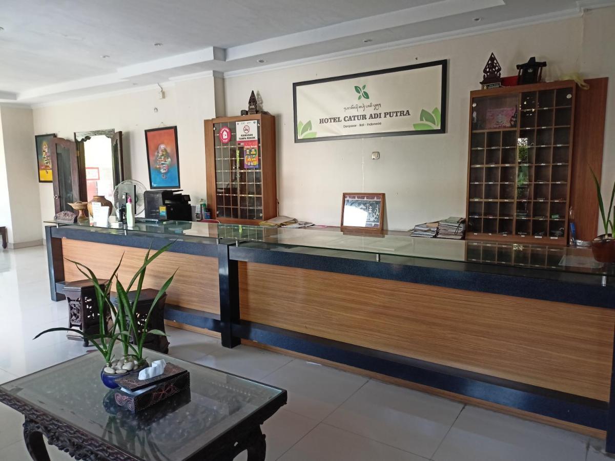 Catur Adi Putra Hotel Denpasa Buitenkant foto