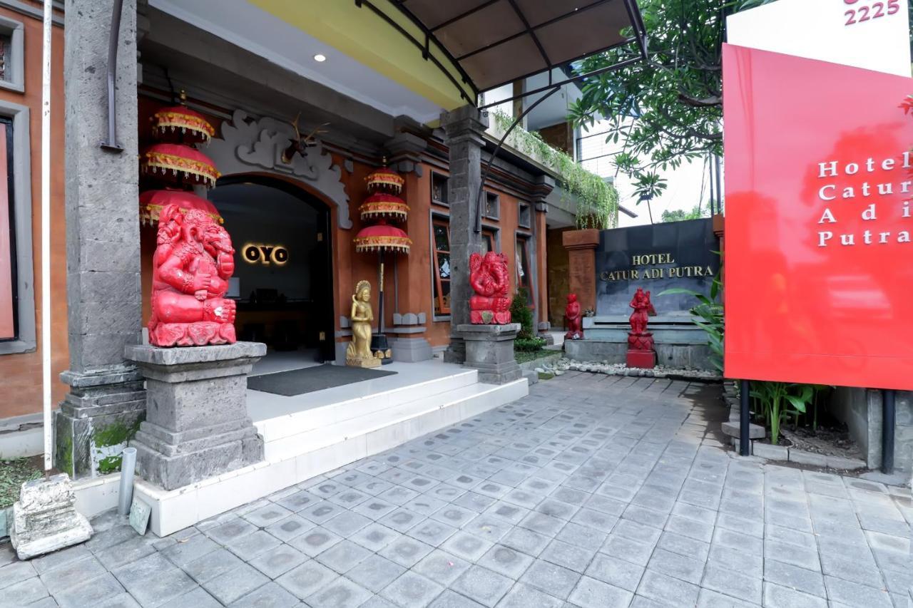 Catur Adi Putra Hotel Denpasa Buitenkant foto