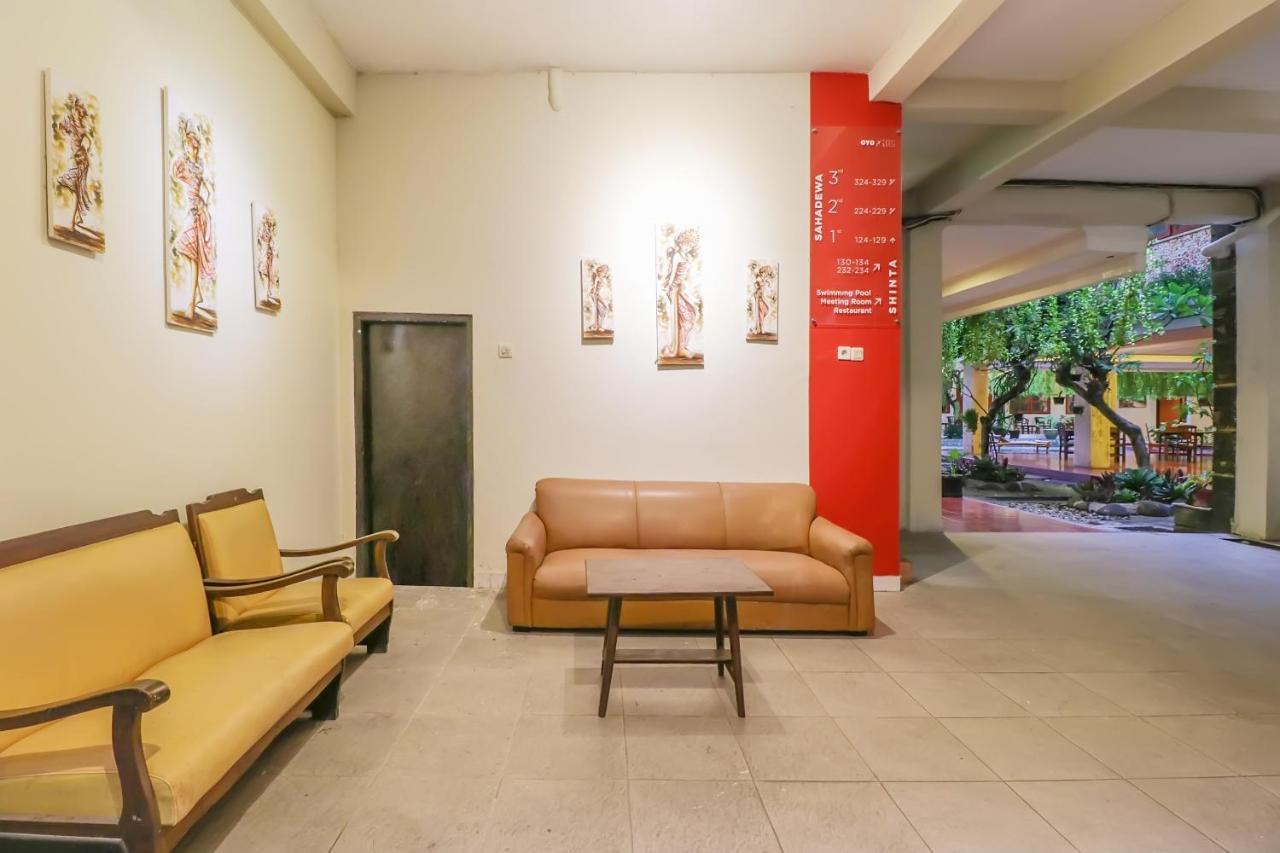 Catur Adi Putra Hotel Denpasa Buitenkant foto